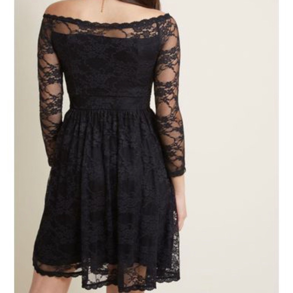 NWOT ModCloth Stretchy black lace minidress